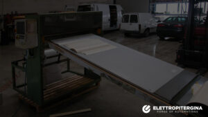 Taglierina fogli PVC